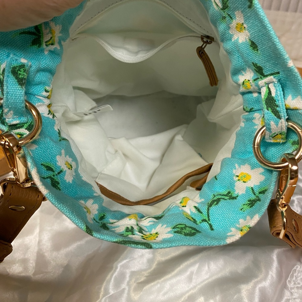Cute draw string bag - Picture 3 of 3